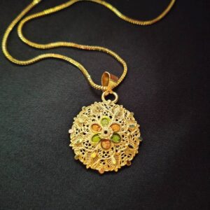 Elegant Gold-Plated Floral Pendant Necklace with Enamel Detailing